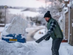 风暴伯特：英国气象局发布重大更新，狂风和大雪将在数小时内袭击英国