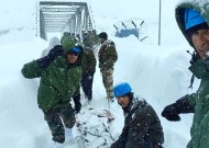 印度北阿坎德邦发生雪崩，造成至少4人死亡，一些人失踪