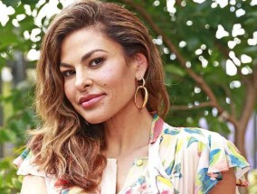 伊娃·门德斯(Eva Mendes)在阔别十年后，谈起了重返演艺圈的犹豫